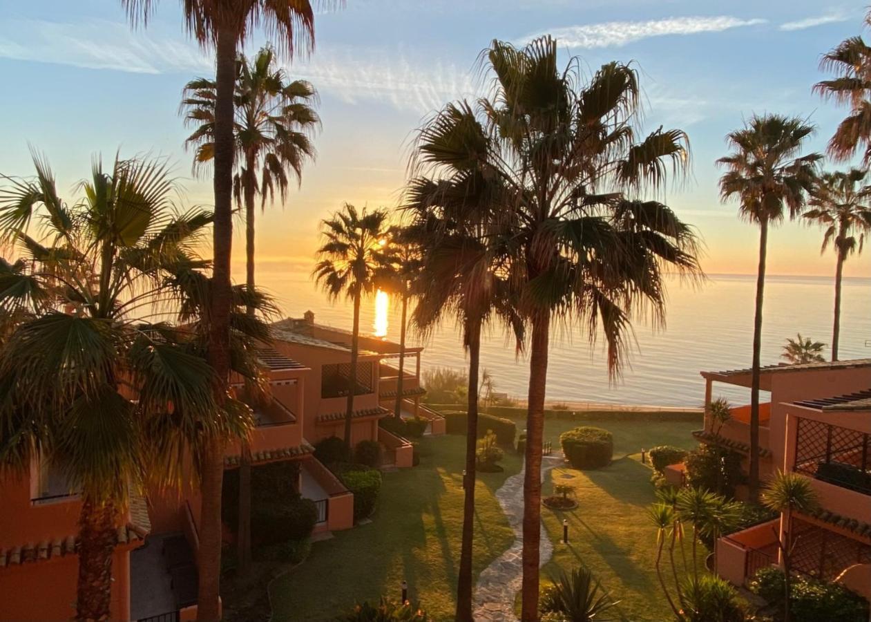 Luxury Three Bedroom Apartment At Estepona Eksteriør bilde