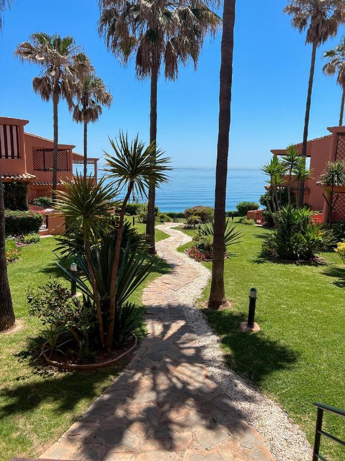 Luxury Three Bedroom Apartment At Estepona Eksteriør bilde